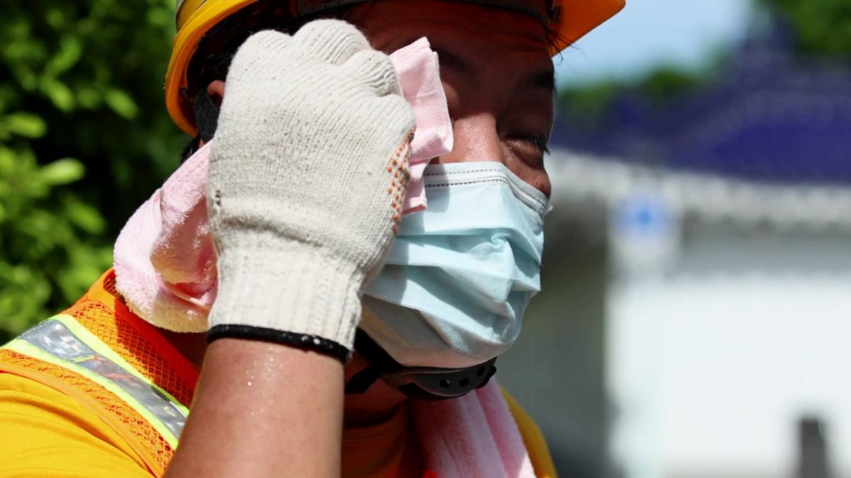 Taiwan cities launch cooling programs for outdoor workers