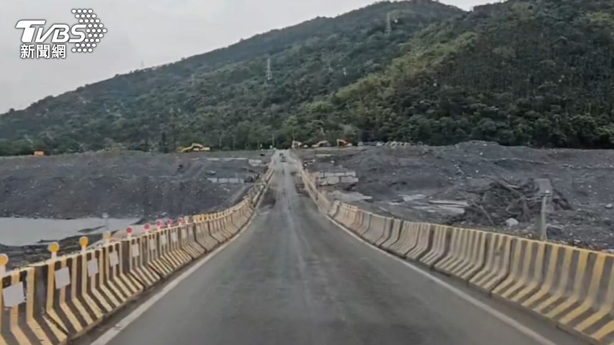 Taiwan speeds up bridge project after September disaster (TVBS News)