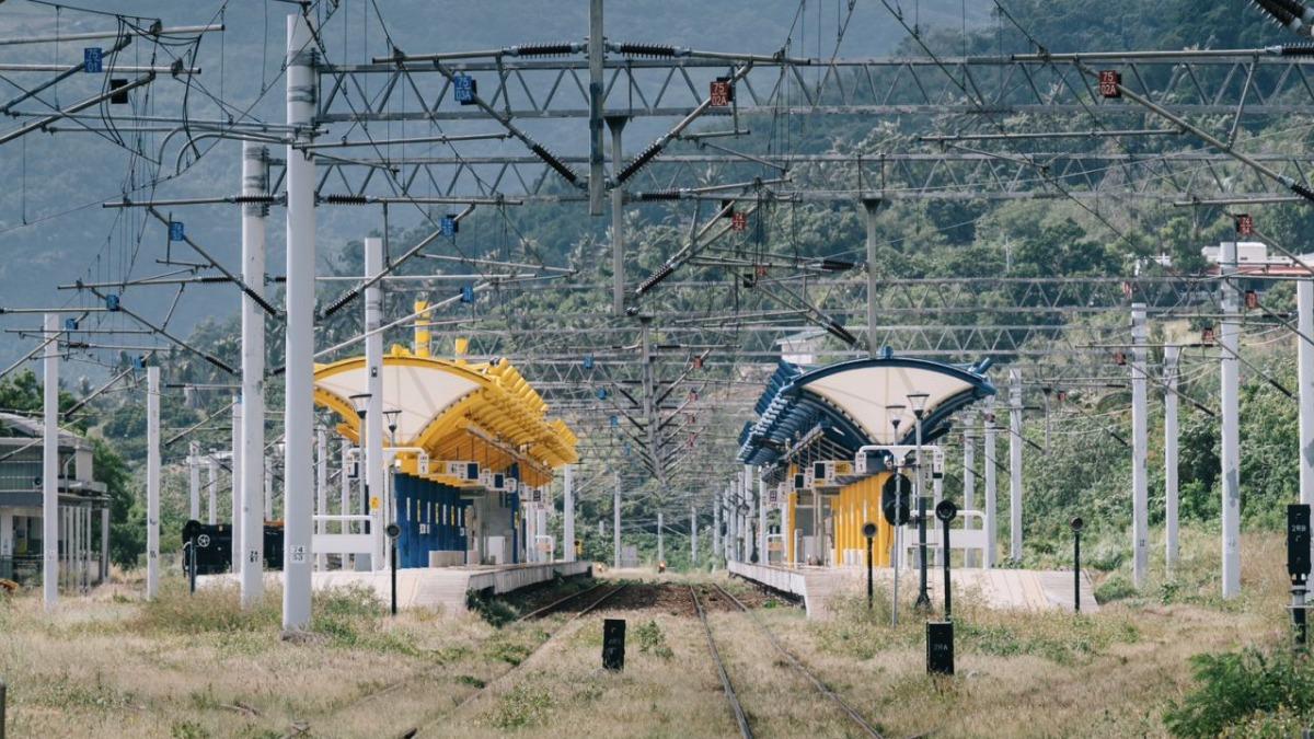 Daylily canopy boosts Taimali tourism (Courtesy of the Rail Bureau)