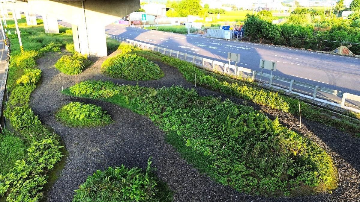 Taiwan’s overpass transformation receives global landscape honor (Courtesy of Highway Bureau)