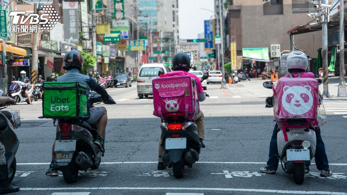 Labor minister assures no hike likely in food delivery fees (Shutterstock)