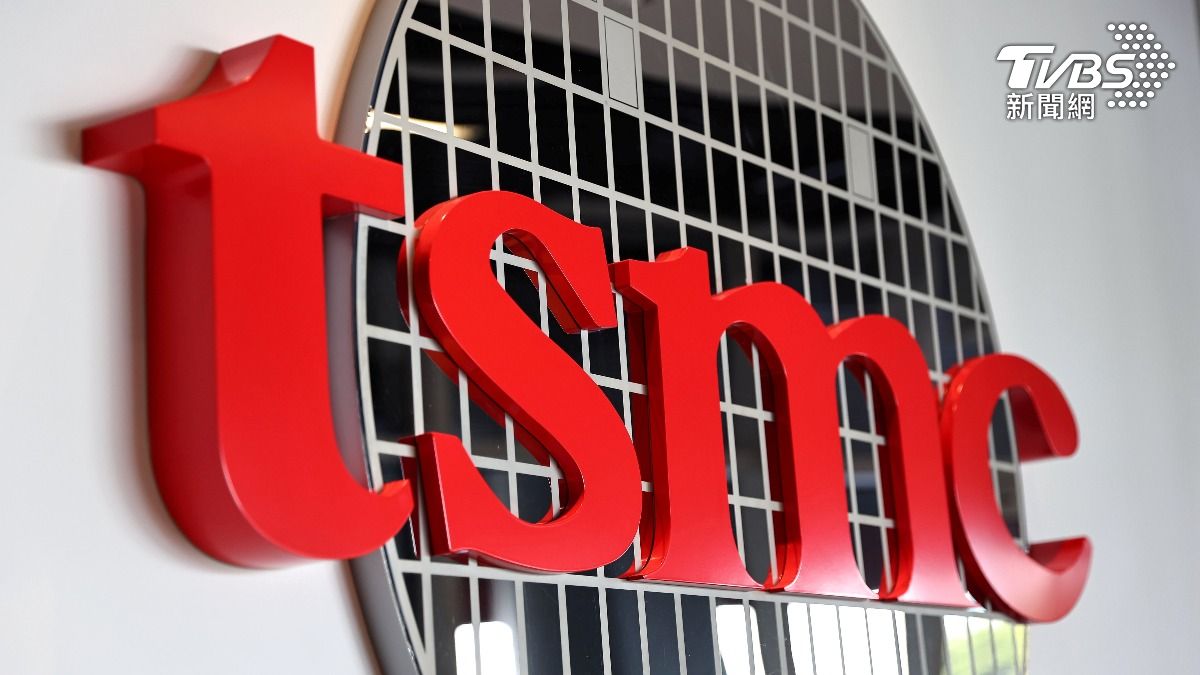 TSMC faces capacity crunch in advanced packaging (Shutterstock)