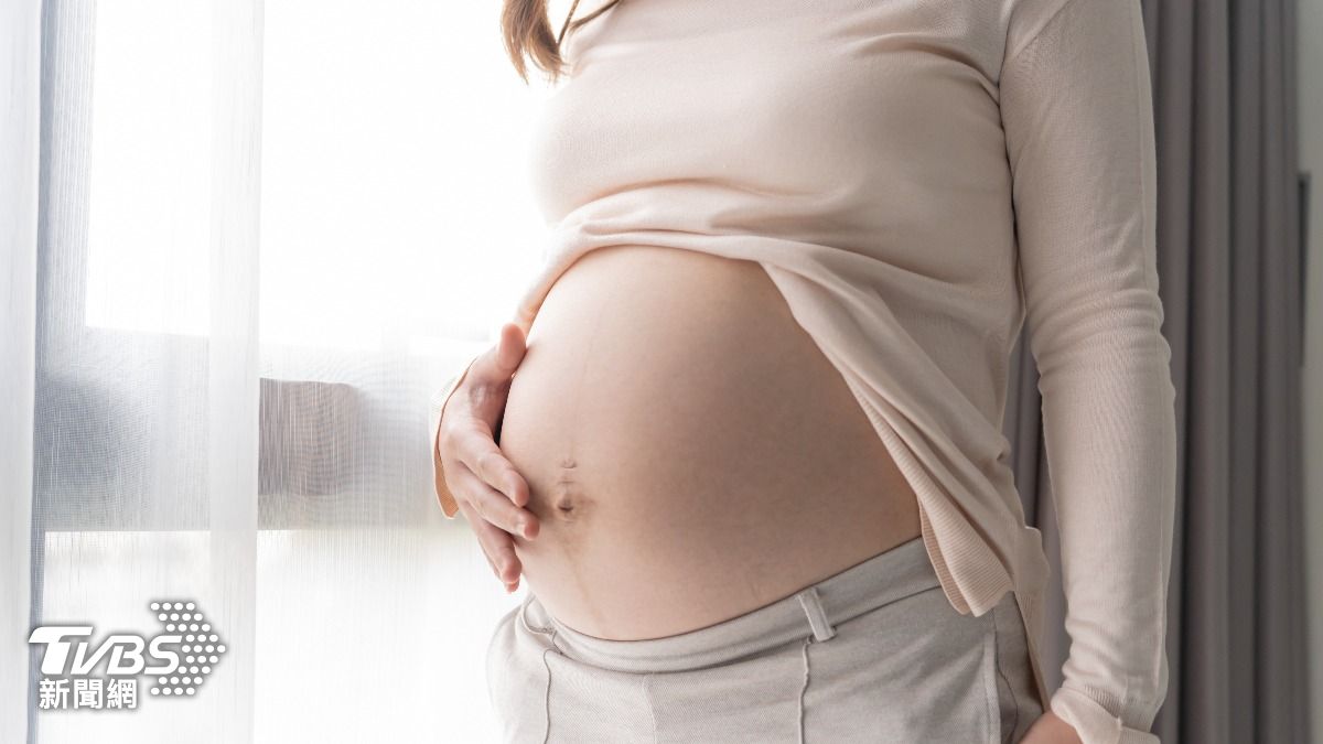 Taiwan expands reproductive rights (Shutterstock)