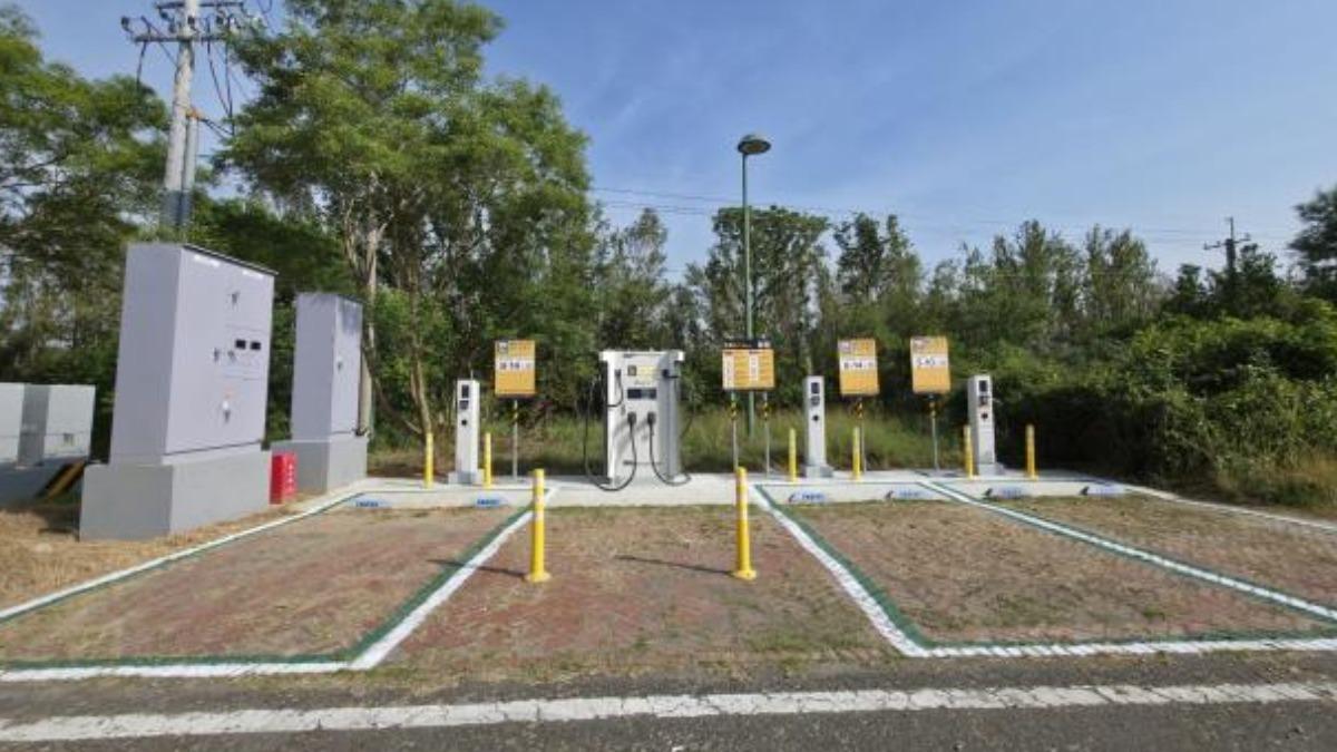 Tainan plans 90 EV charging stations in net-zero push (Courtesy of the Tainan City Government)