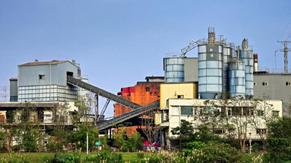 Taiwan Cement warns of foreign dumping risks (Shutterstock)