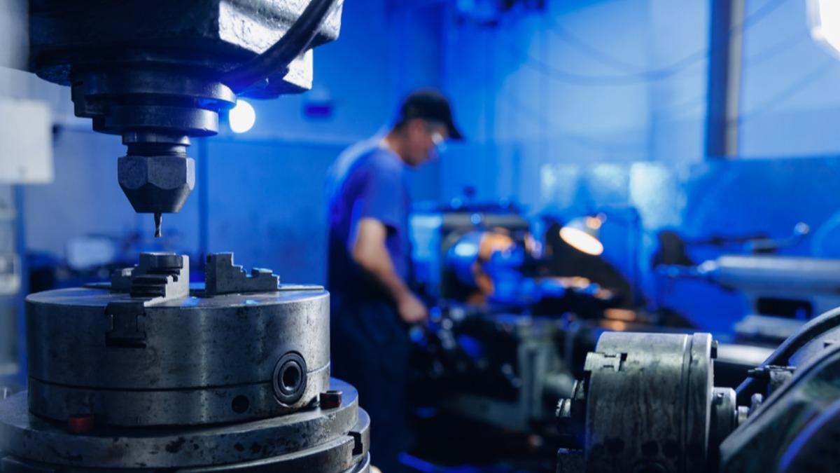 Overtime hours rise for Taiwan’s migrant workers due to AI boom (Shutterstock)