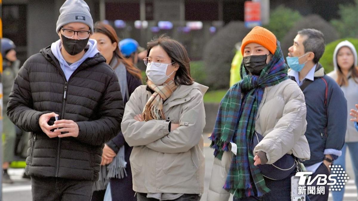 Cold snap hits Taoyuan, Hsinchu, Miaoli (TVBS News)