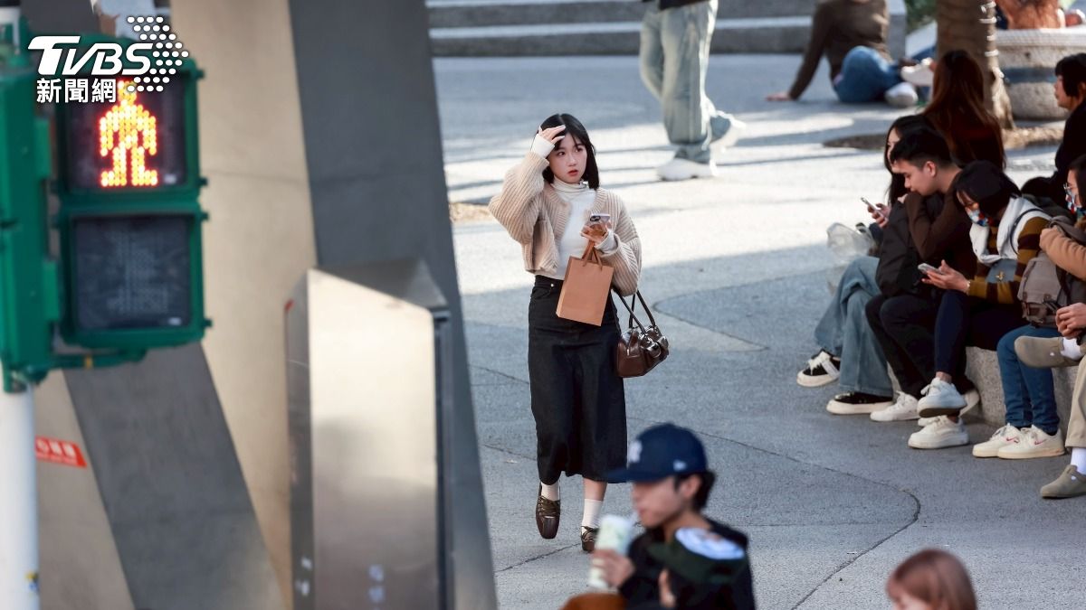 Taiwan’s cold wave to weaken by Tuesday (TVBS News)