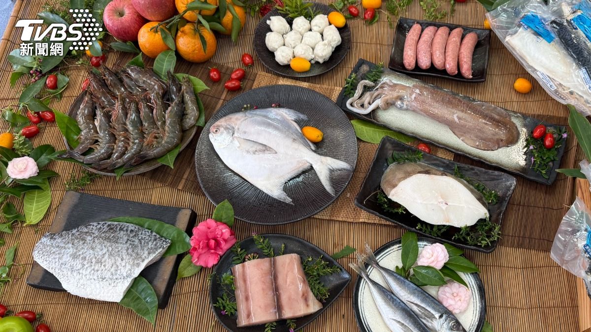 Taiwan families gear up for seafood-rich new year feast (TVBS News)