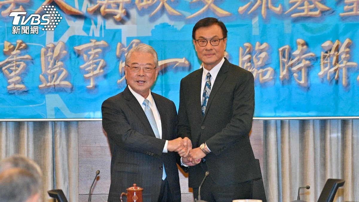Su calls for dialogue with China as he takes SEF helm (TVBS News)