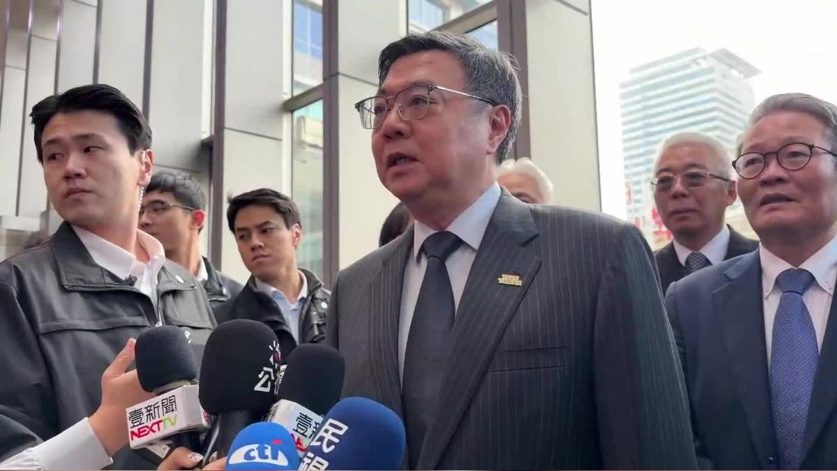 Premier Cho meets industry leaders after U.S. tariff talks (TVBS News)