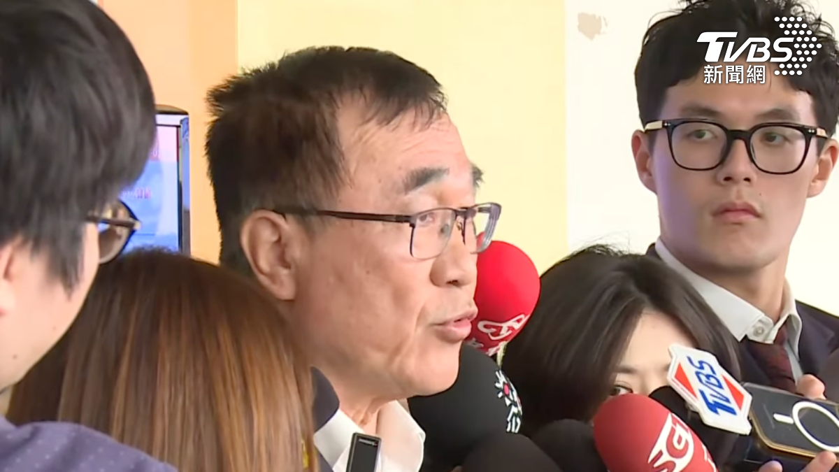 Deputy mayor praises minister’s help (TVBS News)
