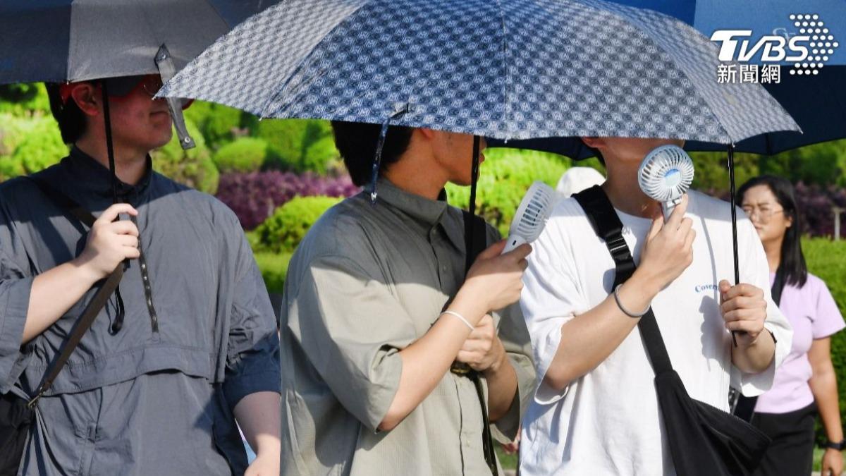 Taiwan weather agency warns of extreme heat Saturday (TVBS News)