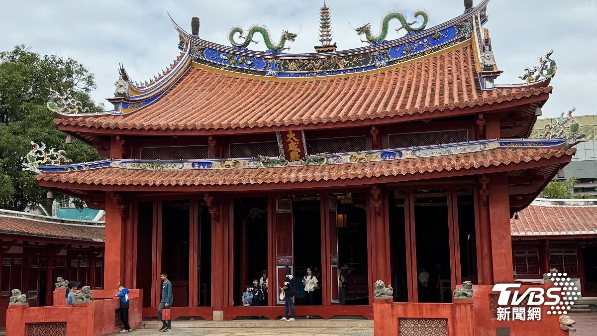 Tainan Confucius Temple. (Image Courtesy of Richard Brown.)