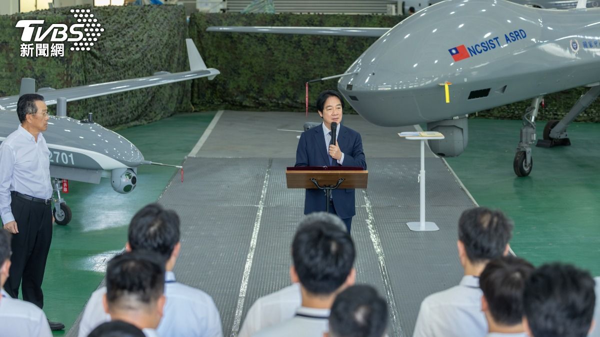 President Lai pushes US$6.5B drone budget amid standoff(Courtesy of Office of the President)